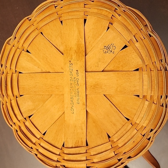 🌻 Longaberger 10 x 4” Woven 1995 Basket w/ Leather Handles and sectional insert - Picture 3 of 11